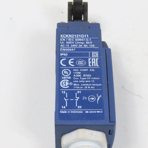 Telemecanique XCKN2121G11 Roller Plunger Limit Switch 10A 240VAC
