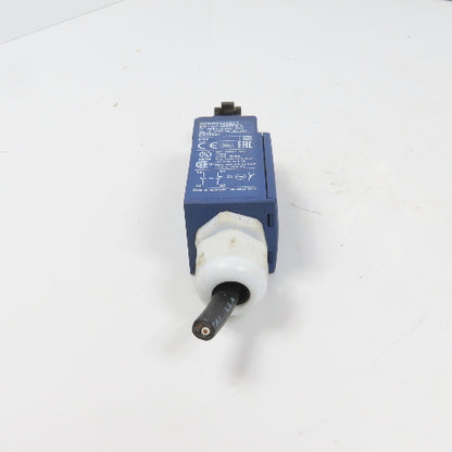 Telemecanique XCKN2121G11 Roller Plunger Limit Switch 10A 240VAC