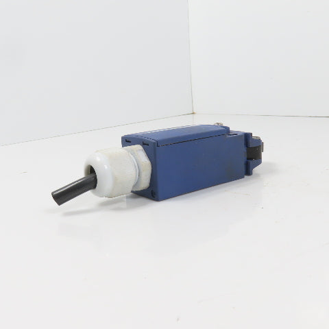 Telemecanique XCKN2121G11 Roller Plunger Limit Switch 10A 240VAC
