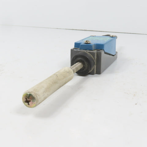 Moujen ME-8166 Snap Action Limit Switch 5A 250VAC