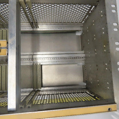 Siemens VDE 0660 Teil 500 PLC Chassis Rack MA/86-850108 G26322