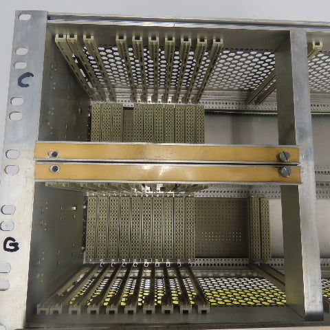 Siemens VDE 0660 Teil 500 PLC Chassis Rack MA/86-850108 G26322