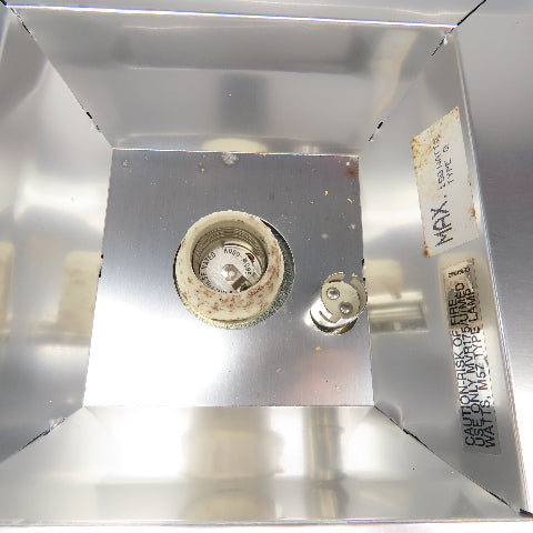 Beta Lighting BEF417C0-MQ1 120-277V Metal Halide Outdoor Lighting Fixture 150W