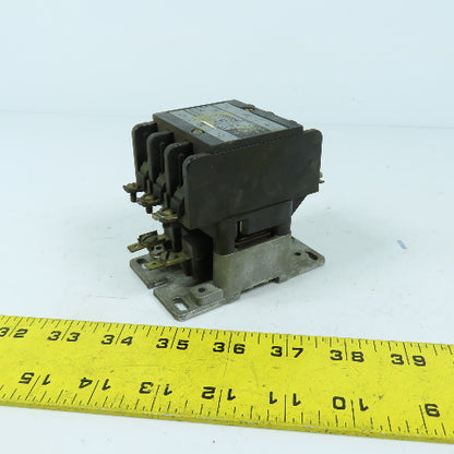 General Electric CR153B002FHB 25A 3-Pole Contactor 600VAC Max 120V Coil