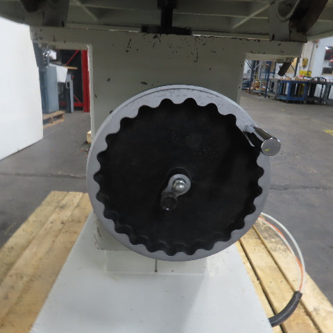Throat Over Arm Pin Horn Router 3Ph 480V 29-1/2" Throat