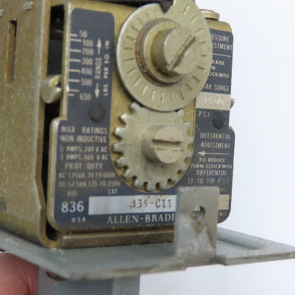 Allen Bradley 836-C11 Differential Pressure Switch 600VAC 250VAC Max 1/4" NPT