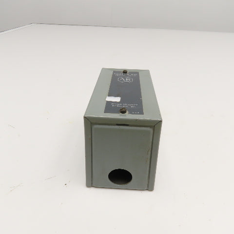 Allen Bradley 836-C11 Differential Pressure Switch 600VAC 250VAC Max 1/4" NPT