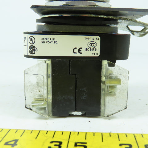 Allen Bradley 800T-QA24G Illuminated Green Momentary Contact Push Button 24V