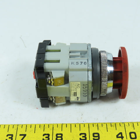 Idec 41-10650 AVD Push / Twist Return Emergency Stop Button Switch 125/300V 5/3A