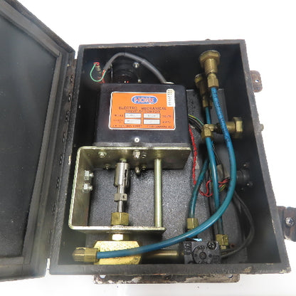 Hoke 0121A2E Hypertherm Mechanical Valve Actuator 115VAC 0.2A 10"x 8" Enclosure