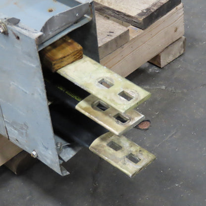 Westinghouse 453D 598 G68 400A 277/480V 4 Wire 3Ph Bus Duct 10'