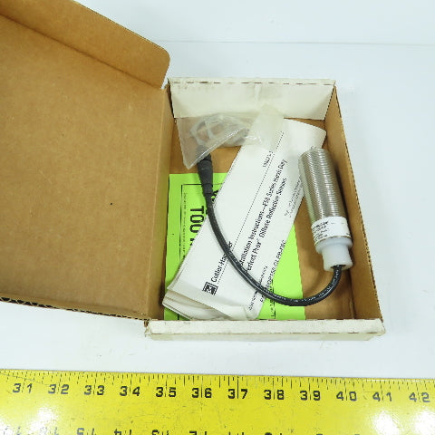 Eaton Cutler Hammer E58-30DP150-HLP Perfect-Prox Photoelectric Sensor 10-30VDC