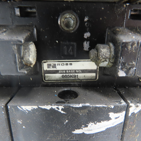 Ross (2)W6077B3431 (1)W6076B3437 Pneumatic Solenoid Valve Station 1-10Bar 24VDC
