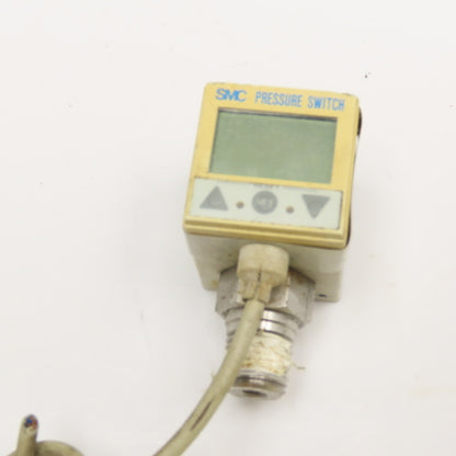 SMC ISE5B-02-27L 1/4" NPT Digital Pressure Switch
