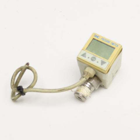 SMC ISE5B-02-27L 1/4" NPT Digital Pressure Switch
