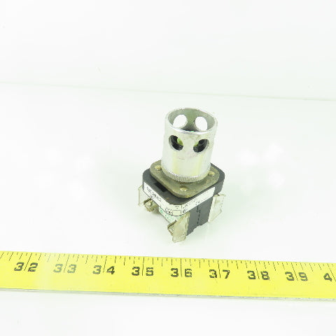 Allen Bradley 800T-QAL24G Ser T Green Momentary Pushbutton 24V N78G Lamp