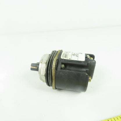 Allen Bradley 800T-U62 Ser Q Potentiometer 3.0MEGO 300VAC 2W