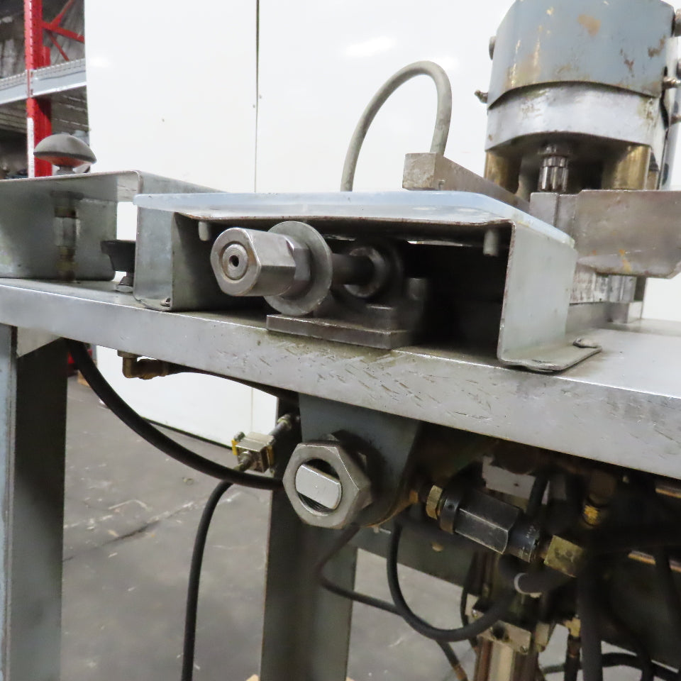 Semi Automatic Corner Rounding Milling Notching Hole Drill Press 3 Axis 1Ph