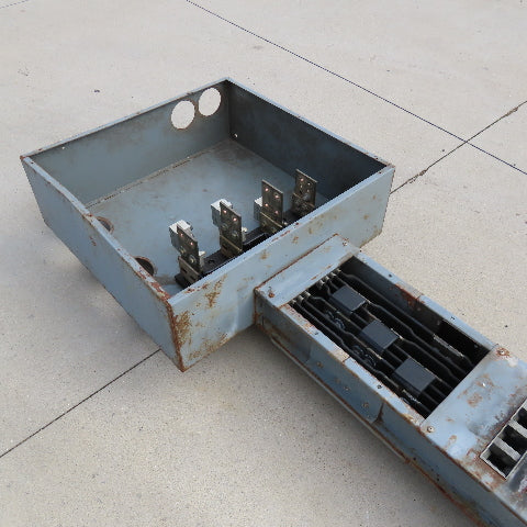 Westinghouse 372D275G76 1350A 4 Wire 3Ph 277/480V Bus Duct 20' Run W/ J-Box