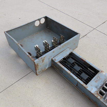Westinghouse 372D275G76 1350A 4 Wire 3Ph 277/480V Bus Duct 20' Run W/ J-Box