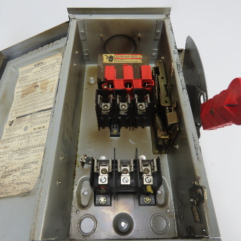 Siemens HFC361R 30A 600V 3-Ph Fusible Heavy Duty Safety Disconnect Switch