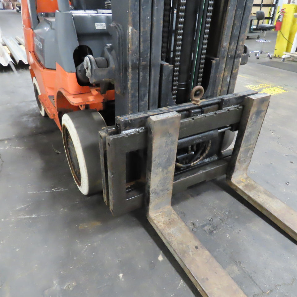 Toyota 7FGCU35 8000Lbs Cap LP Gas Forklift 3 Stage 187" Lift 11k Hours 60" Forks