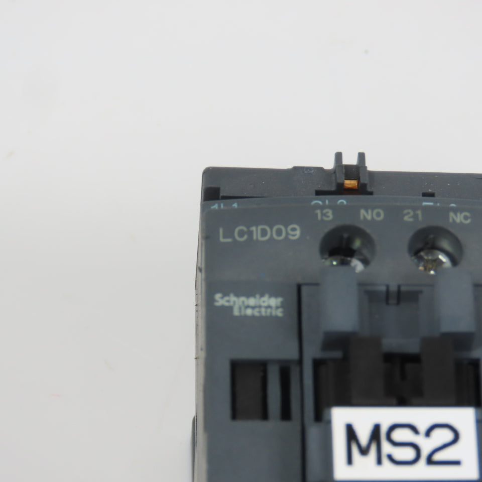 Schneider LC1D09M7 600VAC Reversing Contactor 7.5HP 220V Coil W/ LR3D06 Overload