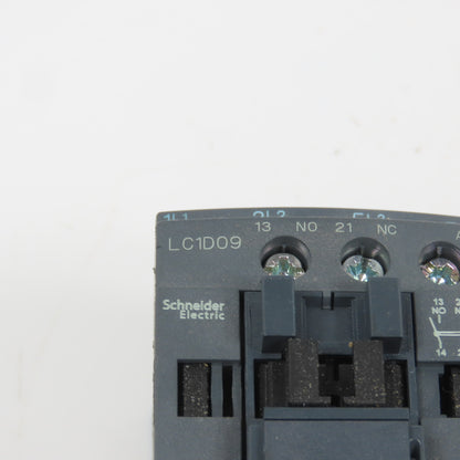 Schneider LC1D09M7 600VAC Contactor 7.5HP 220V Coil W/ LR3D07 Overload 1.6-2.5A