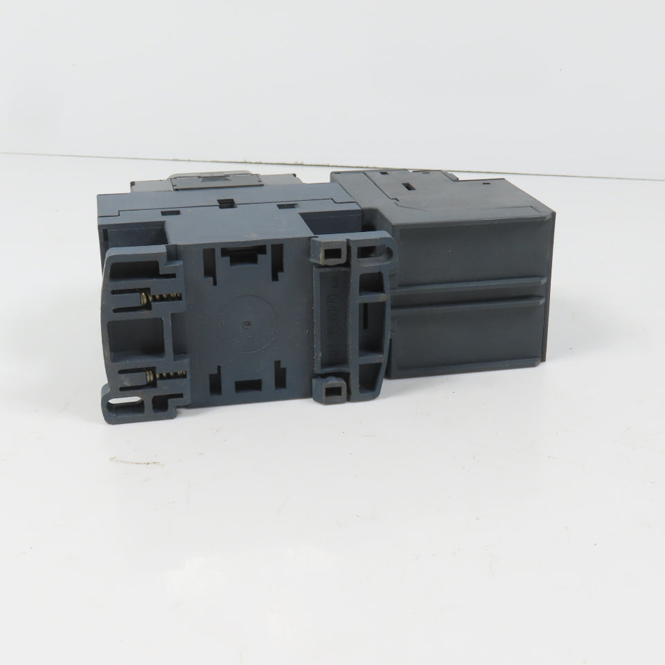 Schneider LC1D09F7 600VAC Contactor 7.5HP 110V Coil W/ LR3D12 Overload 5.5-8.0A