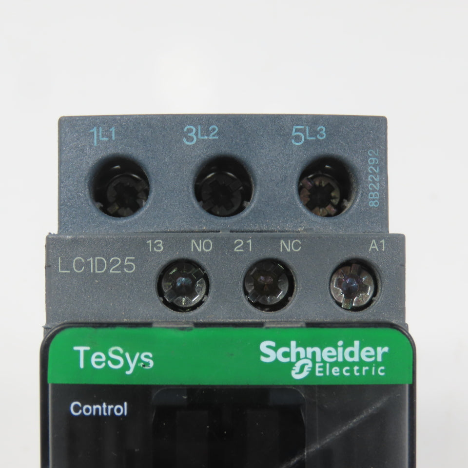 Schneider LC1D25F7 600VAC Contactor 20HP 110V Coil W/ LR3D22 Overload 16-24A