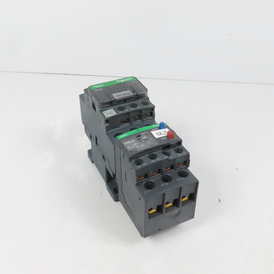 Schneider LC1D32M7 600VAC Contactor 25HP 220V Coil W/ LR3D32 Overload 23-32A