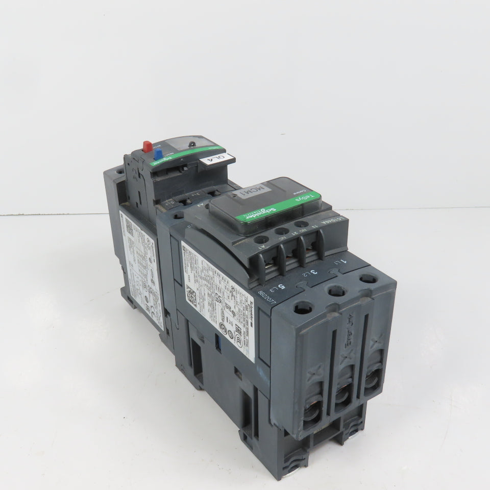 Schneider LC1D40AM7 600VAC Contactor 30HP 220V Coil W/ LR3D332 Overload 23-32A