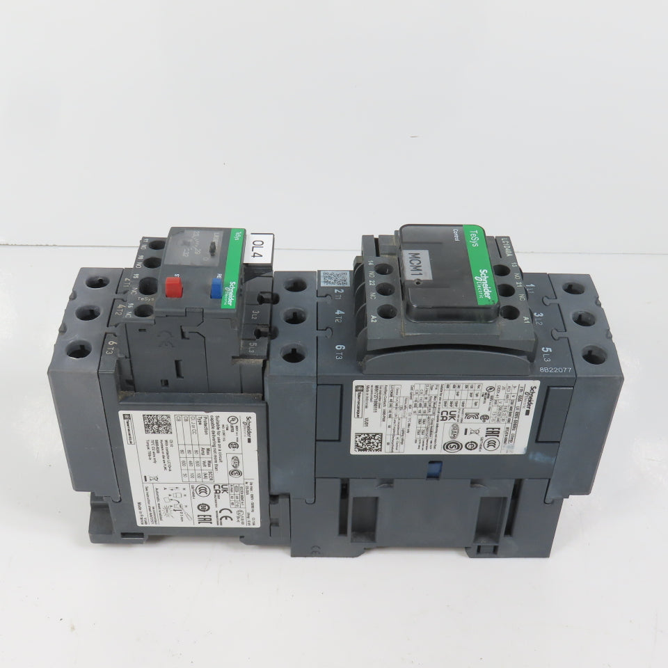 Schneider LC1D40AM7 600VAC Contactor 30HP 220V Coil W/ LR3D332 Overload 23-32A