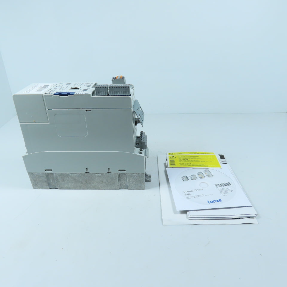 Lenze E84AVSCE5514SX0 0.55kW Frequency Inverter Drive 3PH 400/500V 1.8A NEW