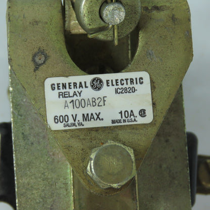 GE General Electric A100AB2F IC2820-A100AB2F Relay 600VAC Max 10A 22D11G25A