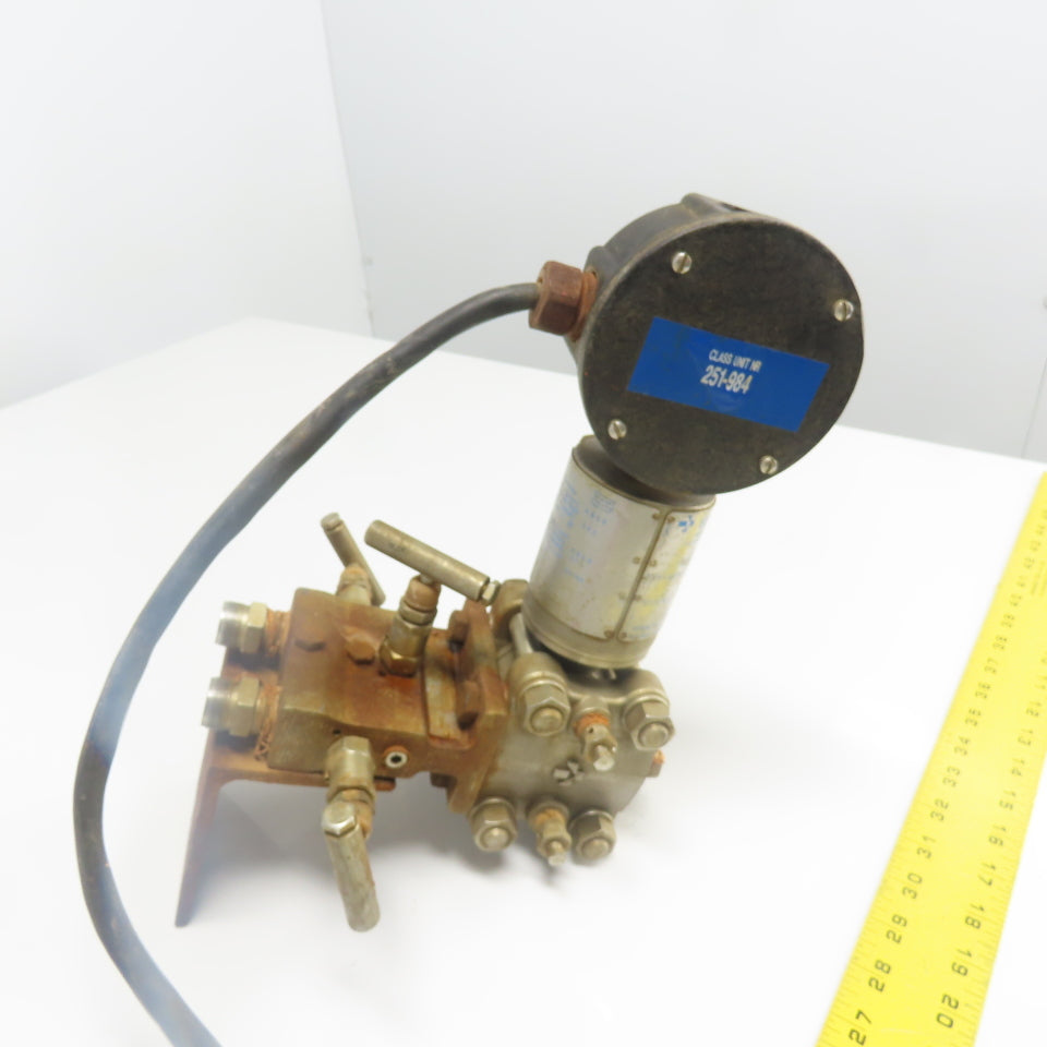 Gould PD3000-200 Flow Pressure Transmitter 30VDCW/ M4TVS Stainless Steel Valve