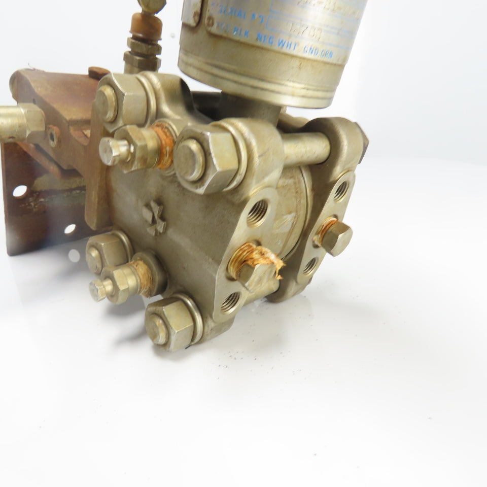 Gould PD3000-200 Flow Pressure Transmitter 30VDCW/ M4TVS Stainless Steel Valve
