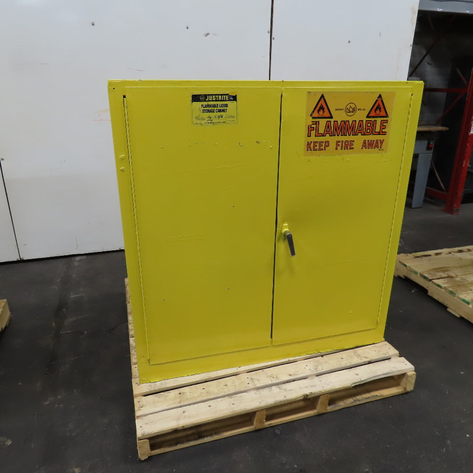 Justrite 25300 30 Gal Flammable Liquid Storage Cabinet 2 Shelf 43" x 18" x 44"