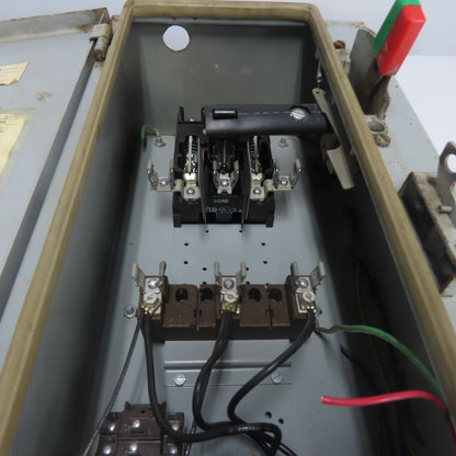 General Electric CR308 Size 0, 1 Combination Starter Disconnect 30A 600V Fused