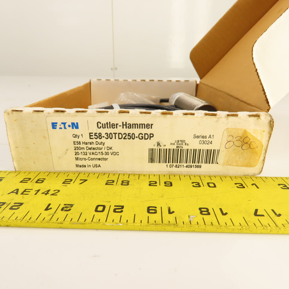 Eaton Cutler Hammer E58-30TD250-GDP Harsh Duty Photoelectric Sensor 20-132VAC