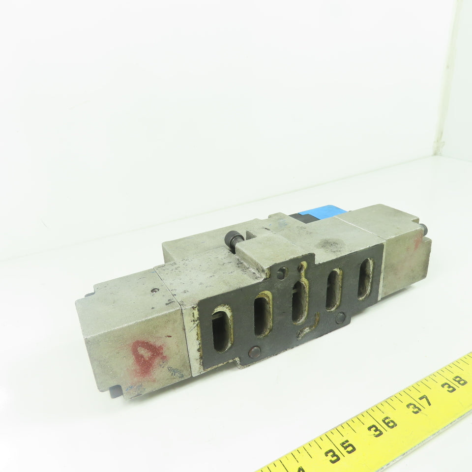 Automatic Valve 413B67S31C-DB7 Pneumatic Directional Solenoid Valve 24V 150PSIG