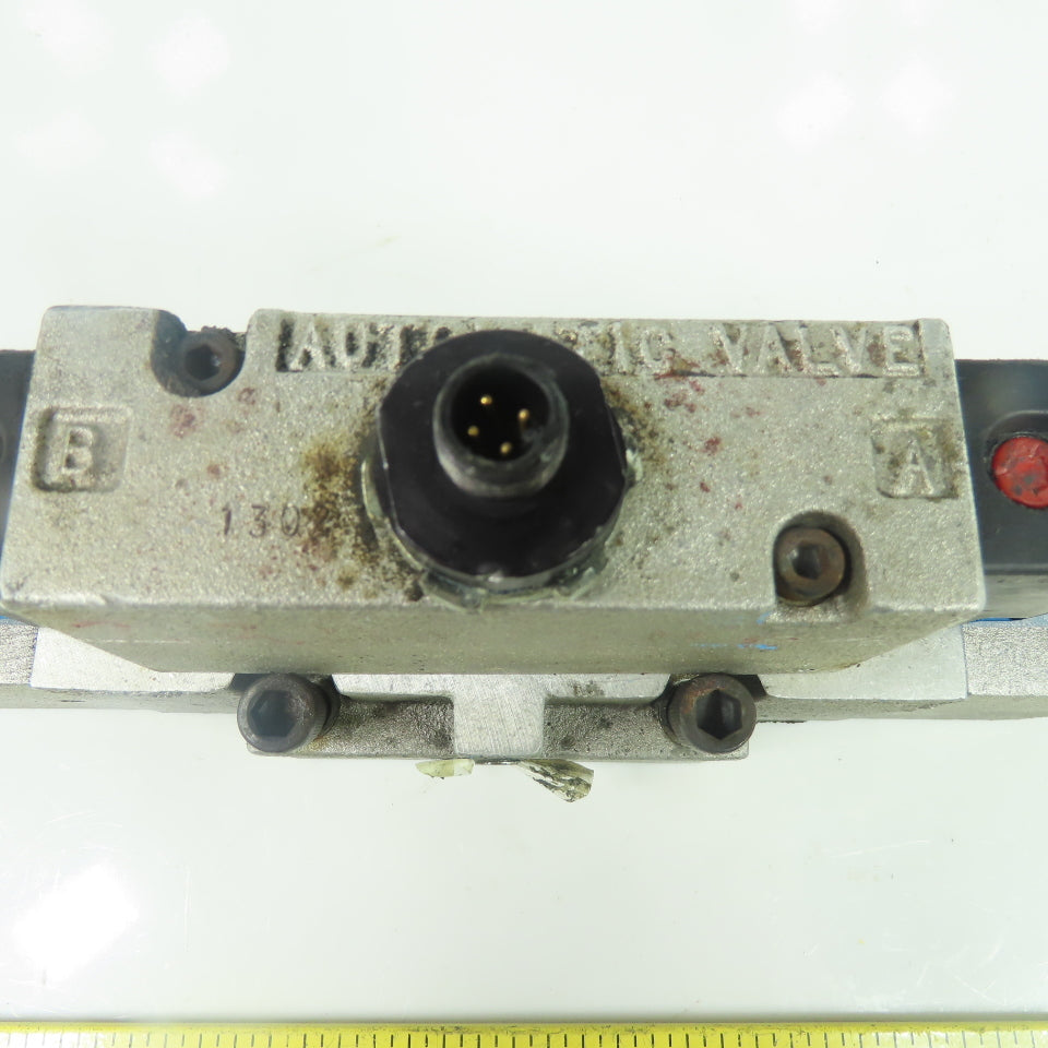 Automatic Valve 413B67S3S3-DB7 Pneumatic Directional Solenoid Valve 24V 150PSIG