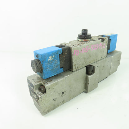 Automatic Valve 413B67S3S3-DB7 Pneumatic Directional Solenoid Valve 24V 150PSIG