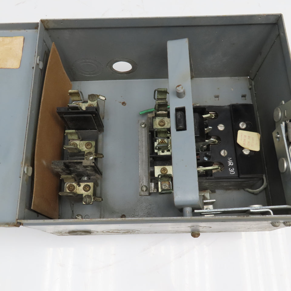 General Electric Flex-A-Plug 30A 480V 3 Pole Fusible Bus Plug