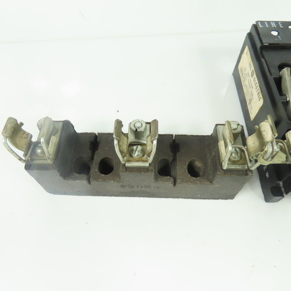 General Electric THMS31 MOD 2 QMR Disconnect Switch 3 Pole MR30