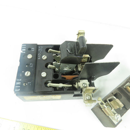 General Electric THMS31 MOD 2 QMR Disconnect Switch 3 Pole MR30