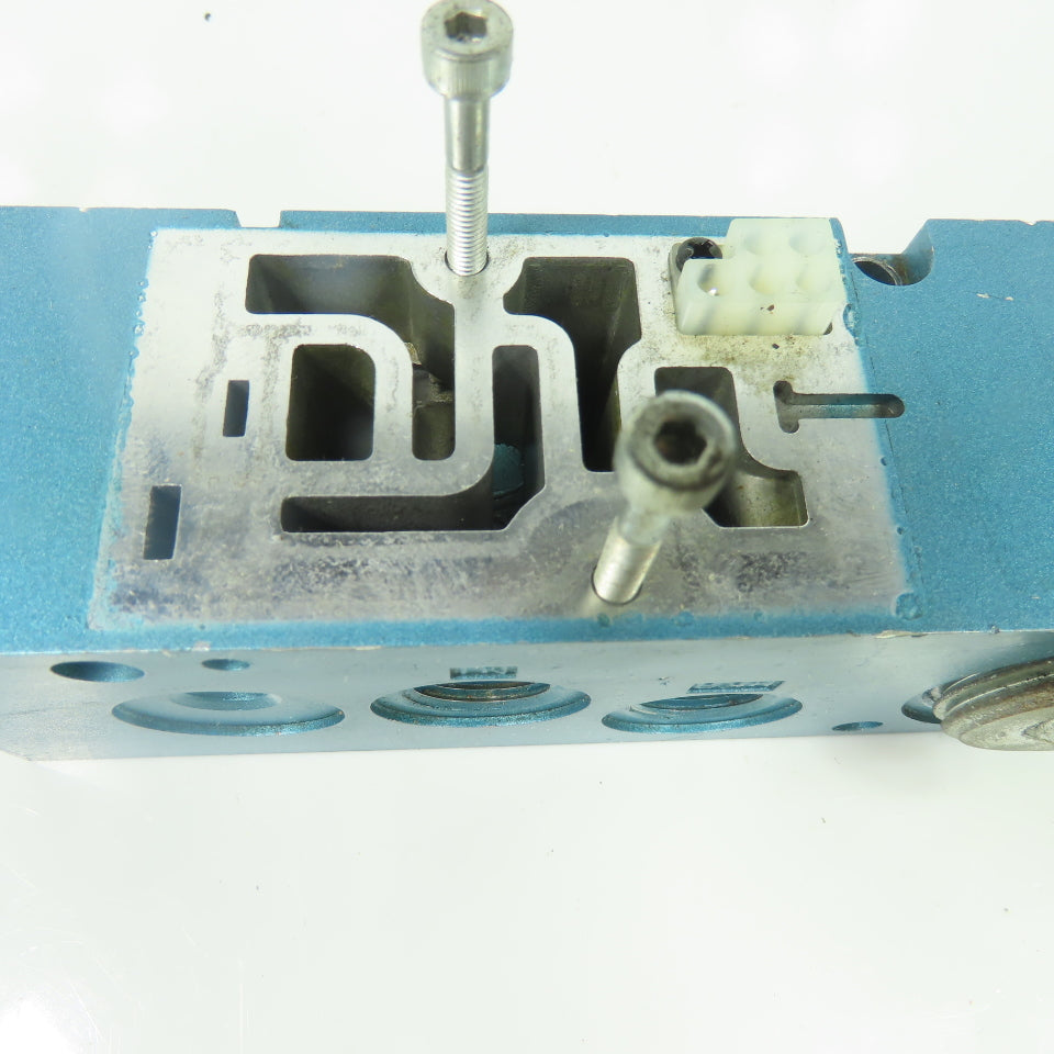 MAC 82A-0A-BKA Pneumatic Solenoid Valve Manifold Base Block