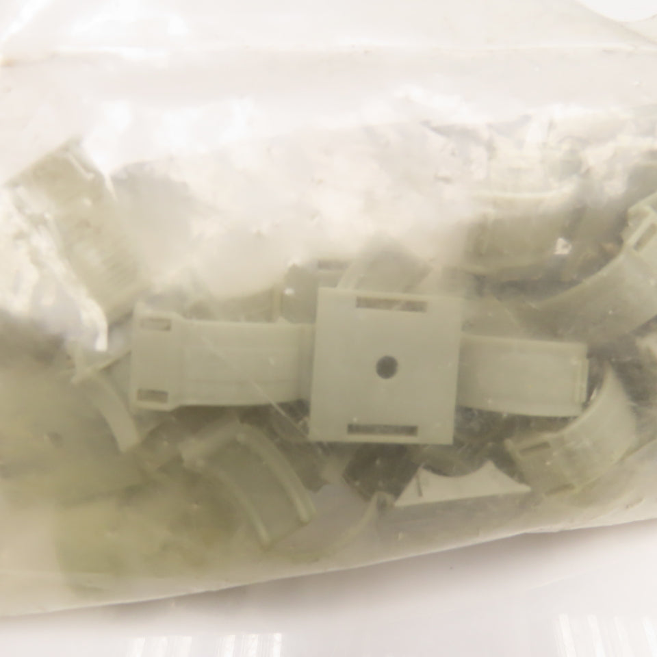Panduit ARC 68-S6-Q14 Cable Management Clamp .68" Bundle Size Lot Of 25