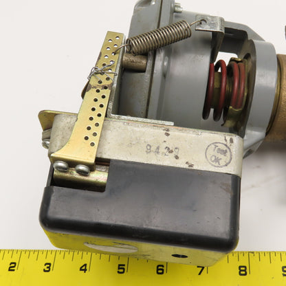 Johnson Controls V-3754-1027 1" Bronze Cage Trim Valve V-3000-1 Actuator