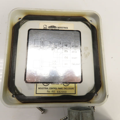 Lumatrol P2455L & P2455H-TH 120V Delayed Response Light W/ Fiberglass Enclosure